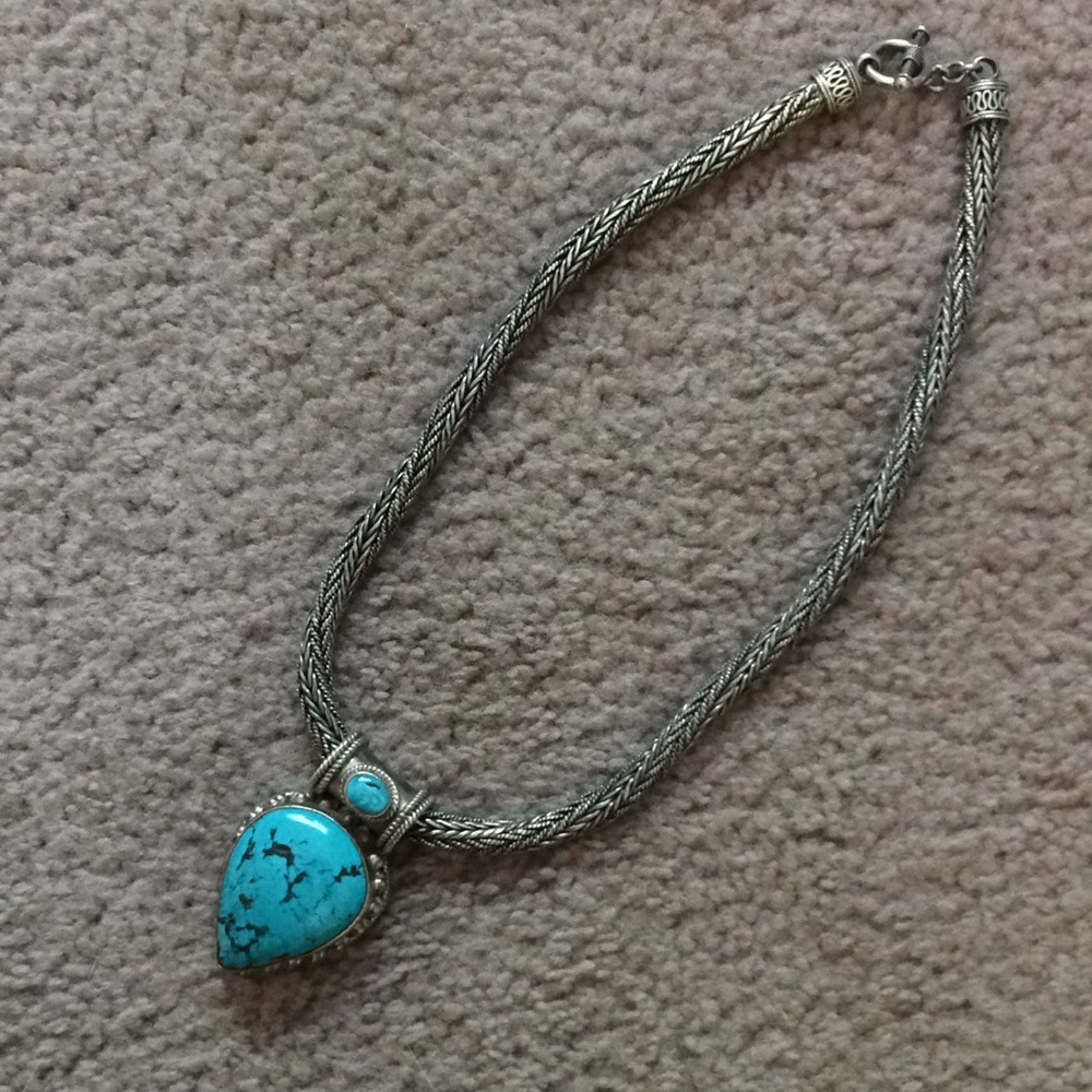 UNIQUE TURQUOISE NECKLACE